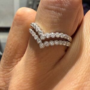 14KT White Gold , 1/2CT Chevron Brilliant Round Diamond Bands